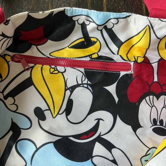 Disney Cream Canvas Tote Bag with one interior pocket. One size. New without Tag - Picture 5 of 9